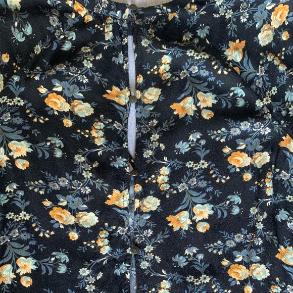 American Eagle Blouse - Picture 4 of 4